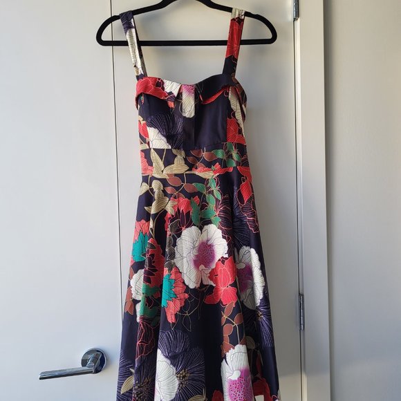 Floral Dress - Picture 3 of 3